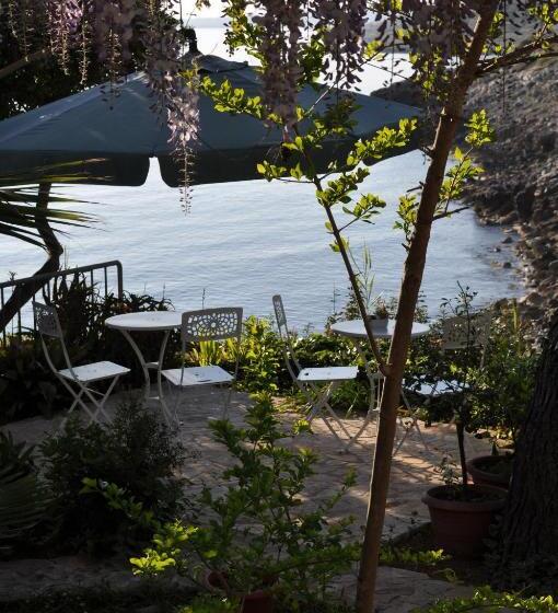 1 Sovrums Superior Lägenhet, B&b Viadelmare