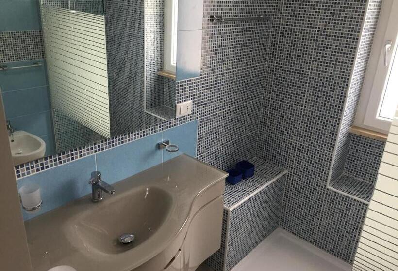 Standardrum Havsutsikt med Balkong, B&b Viadelmare