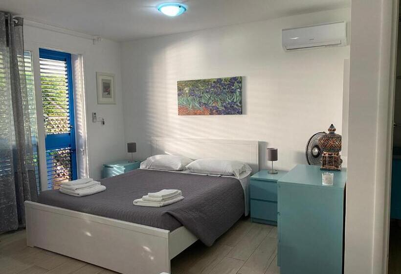 Standardrum Havsutsikt med Balkong, B&b Viadelmare