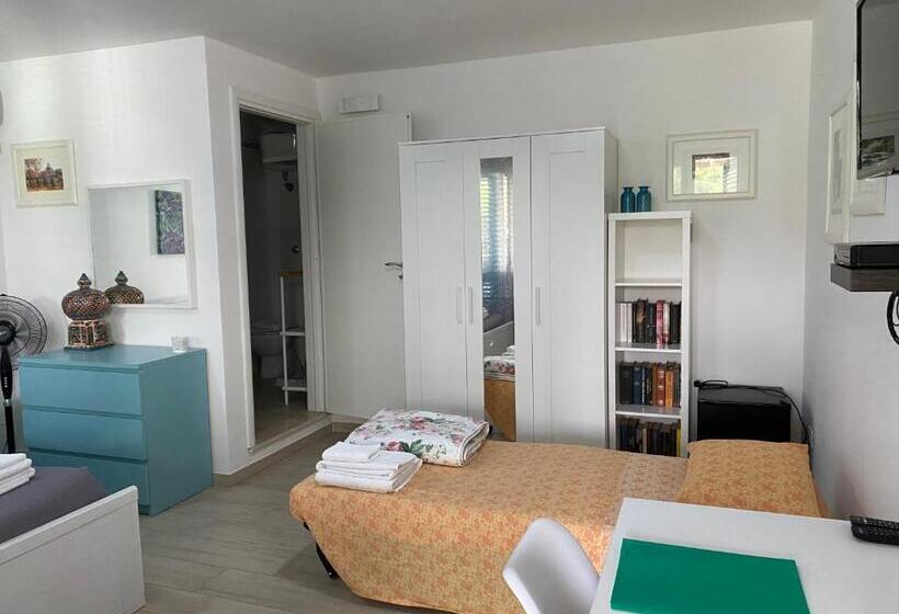 Standardrum Havsutsikt med Balkong, B&b Viadelmare