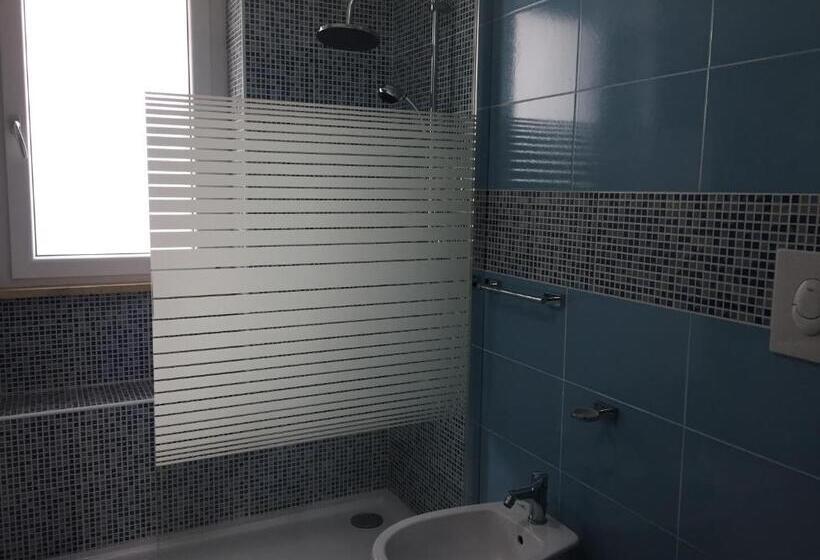 Standardrum Havsutsikt med Balkong, B&b Viadelmare