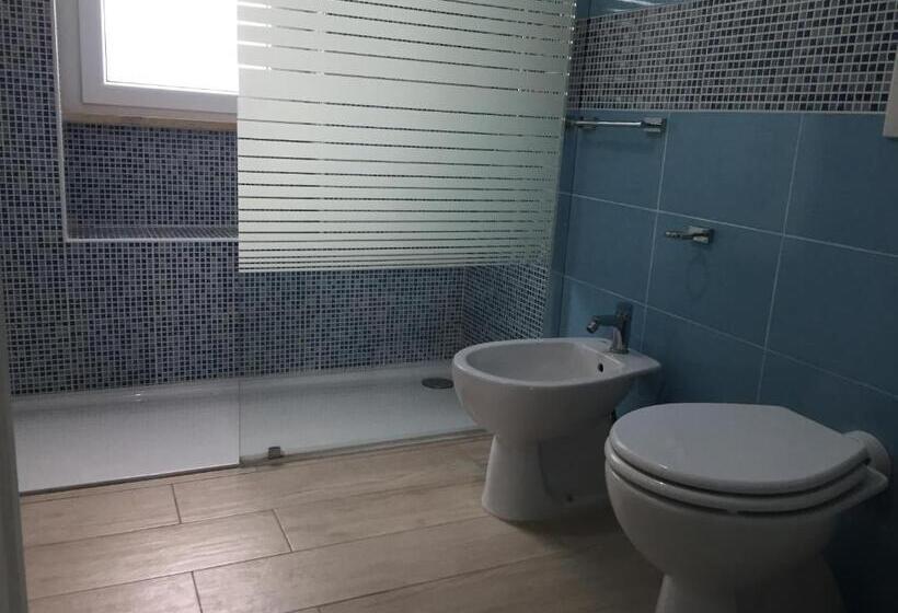 Standardrum Havsutsikt med Balkong, B&b Viadelmare