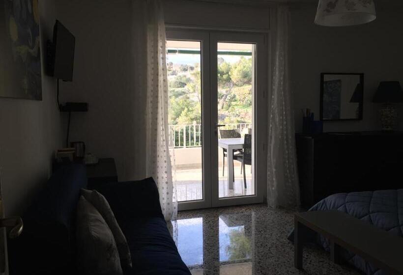 Standardrum Havsutsikt med Balkong, B&b Viadelmare