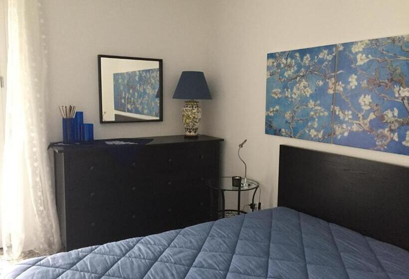 Standardrum Havsutsikt med Balkong, B&b Viadelmare