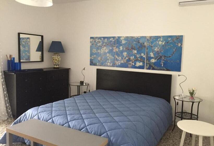 Standardrum Havsutsikt med Balkong, B&b Viadelmare