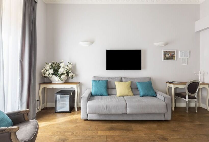 סוויטת ג'וניור, Spagna Art & Suites Ca Domus Collection