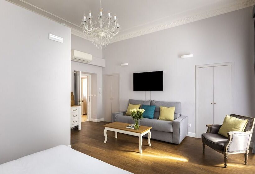 סוויטת ג'וניור, Spagna Art & Suites Ca Domus Collection