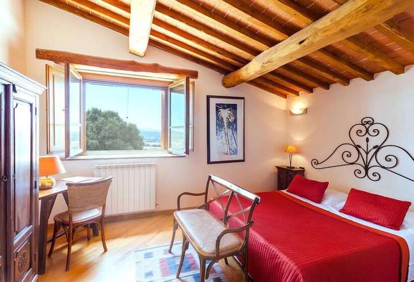 חדר סופריור לשלושה, Agriturismo & Cantina Tenuta Casteani