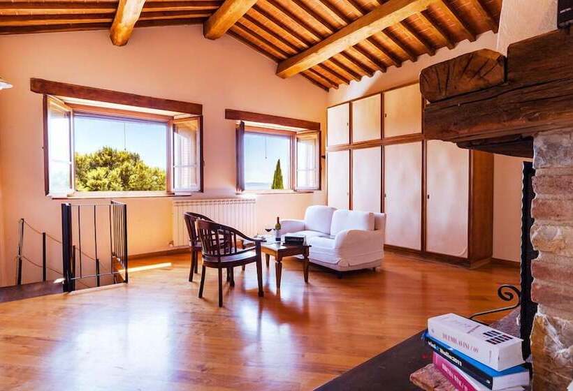 חדר סופריור לשלושה, Agriturismo & Cantina Tenuta Casteani