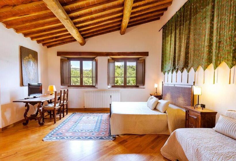 חדר סופריור לשלושה, Agriturismo & Cantina Tenuta Casteani