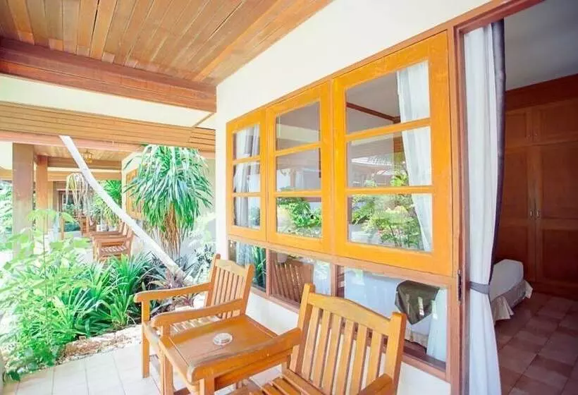 بانگلوی سوپریور, Aloha Resort