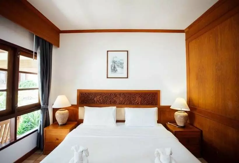 بانگلوی سوپریور, Aloha Resort