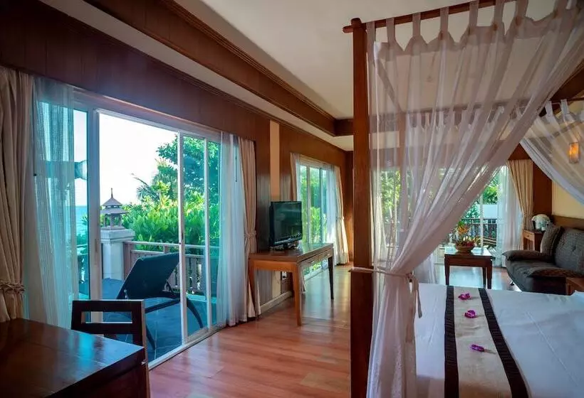 سوییت لوکس, Aloha Resort