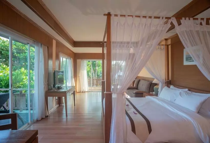 سوییت لوکس, Aloha Resort