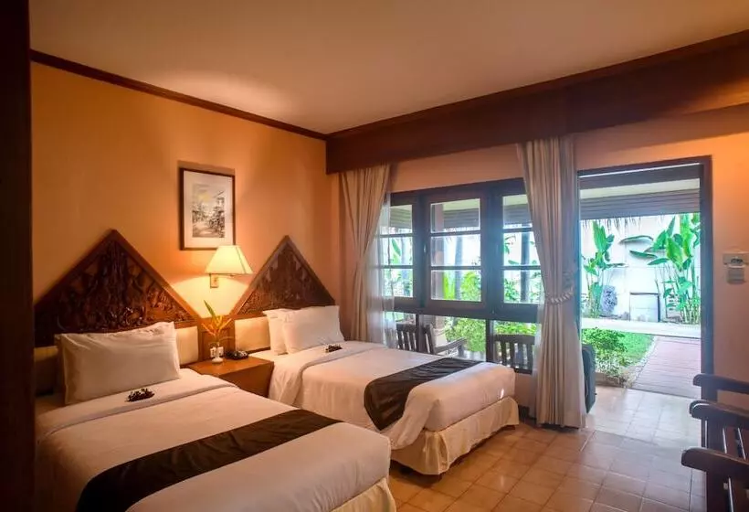 اتاق سوپریور, Aloha Resort
