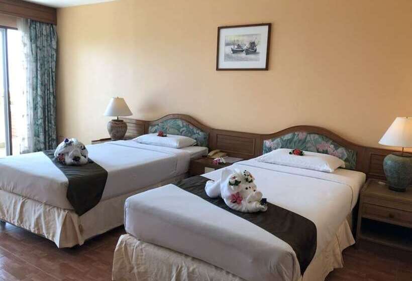 高级大房间, Aloha Resort