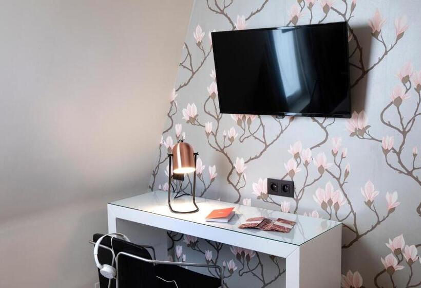 غرفة قياسية, Brady   Gare De L Est