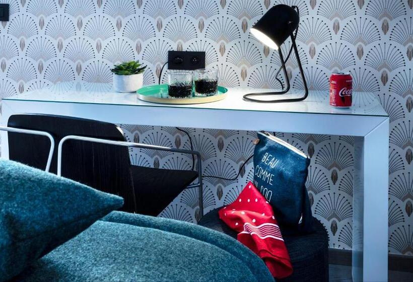 スタンダードルーム, Brady   Gare De L Est