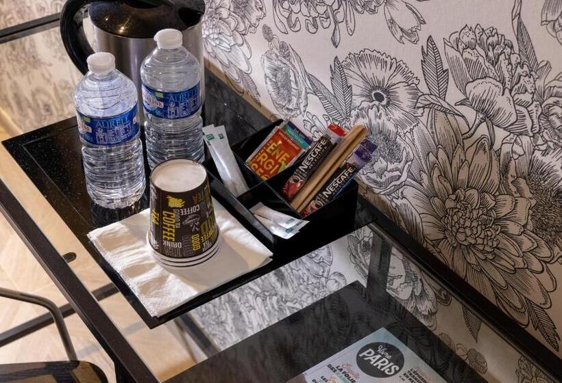 جناح جونيور مزوَّد بشرفة, Brady   Gare De L Est