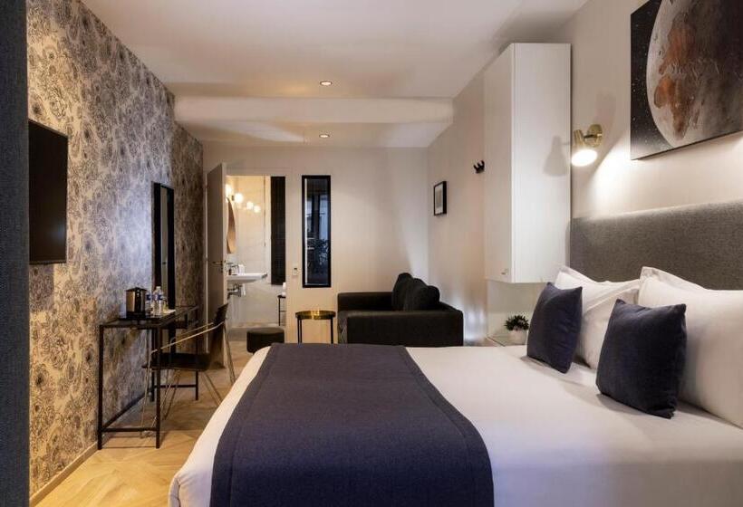 جناح جونيور مزوَّد بشرفة, Brady   Gare De L Est