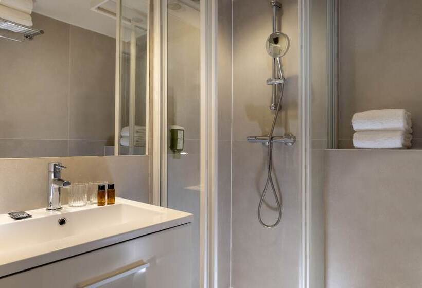 スタンダードシングルルーム, Brady   Gare De L Est