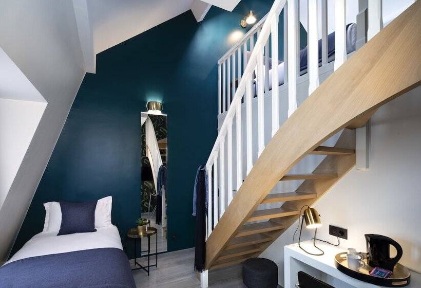 غرفة قياسية ثلاثية, Brady   Gare De L Est