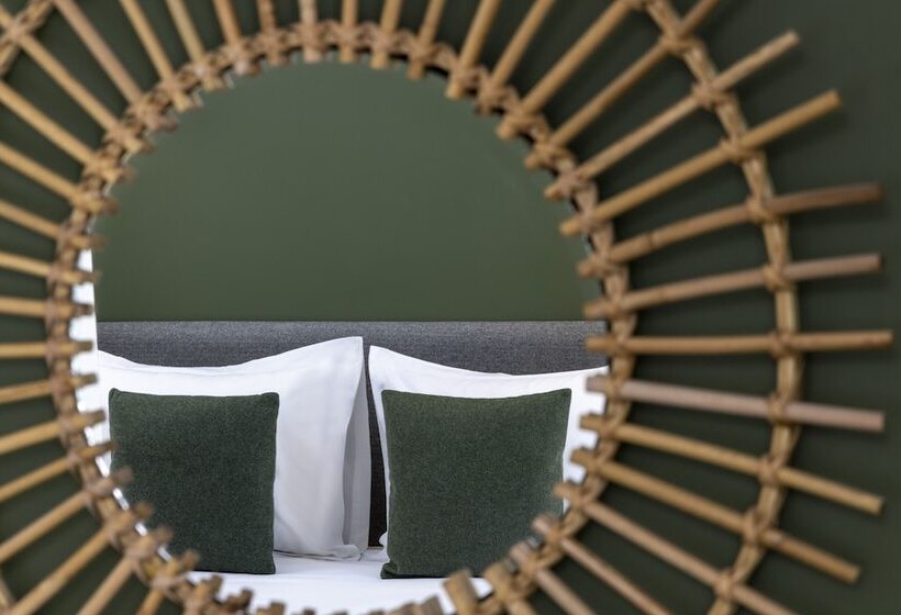 غرفة قياسية, Brady   Gare De L Est