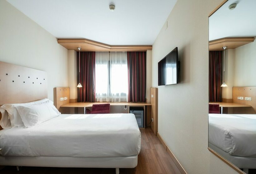 Номер Стандарт Индивидуальный, Catalonia La Maquinista