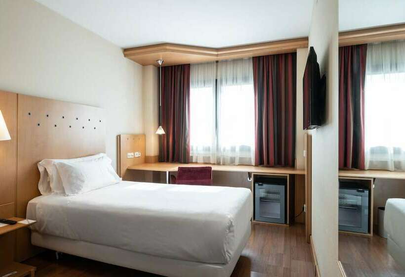 Номер Стандарт Индивидуальный, Catalonia La Maquinista