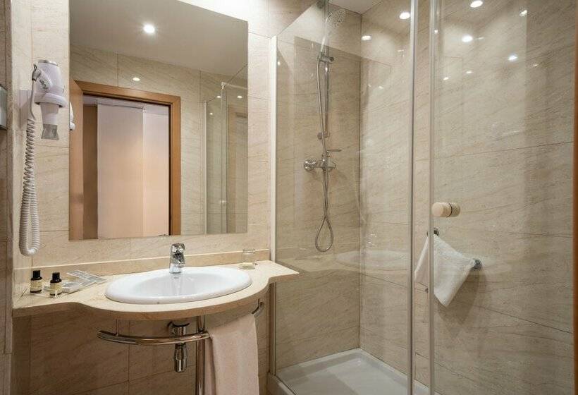 Номер Стандарт Индивидуальный, Catalonia La Maquinista