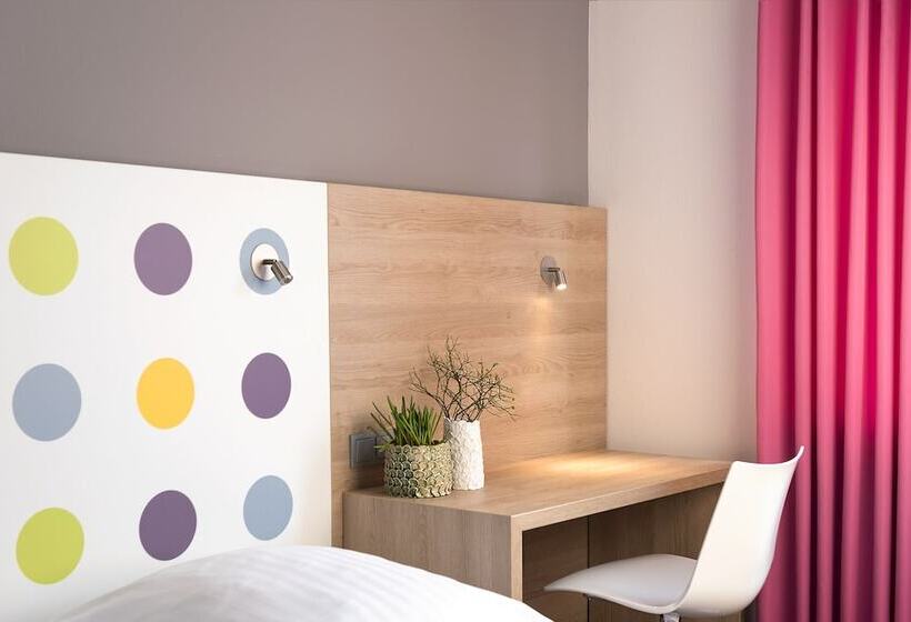 Номер Стандарт, 1st Creatif Hotel Elephant
