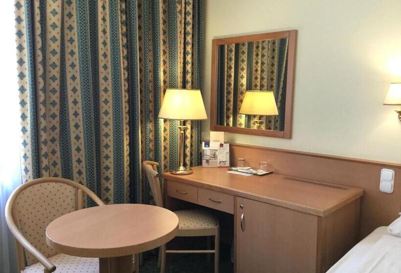 Номер Стандарт, Danubius Hotel Erzsébet City Center
