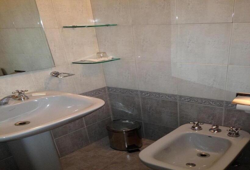 اتاق استاندارد سه نفره, Europa