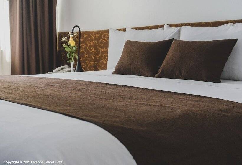 Номер Стандарт, Faraona Grand