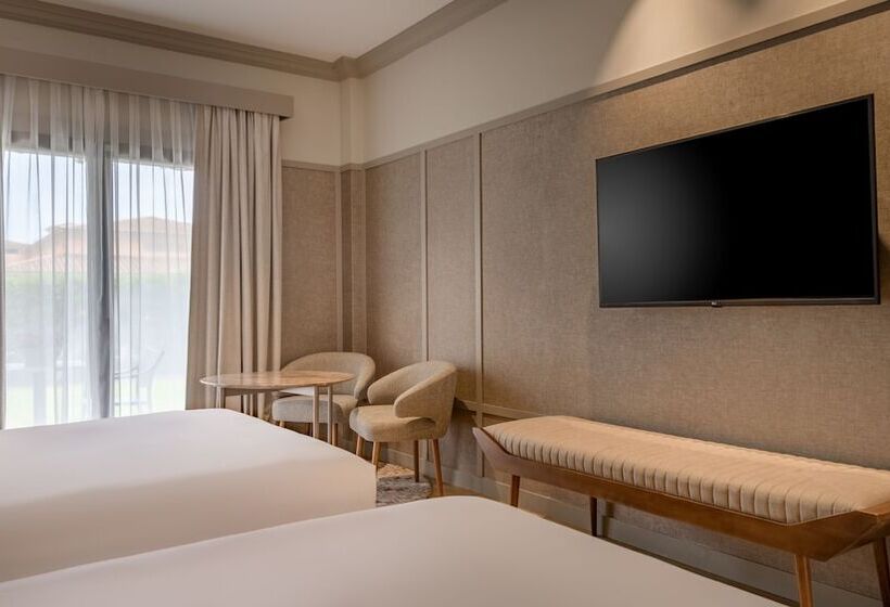 اتاق لوکس با چشم‌انداز باغ, Hacienda Son Antem Golf Resort, Autograph Collection
