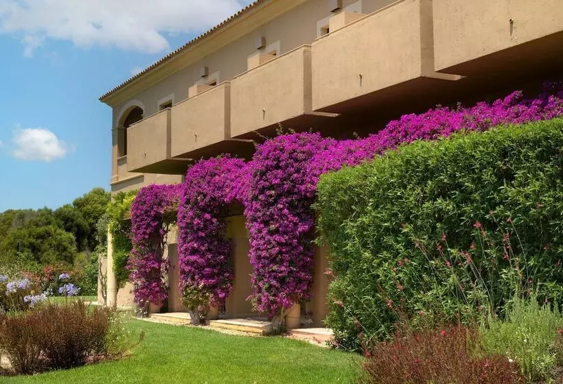 اتاق لوکس با چشم‌انداز باغ, Hacienda Son Antem Golf Resort, Autograph Collection