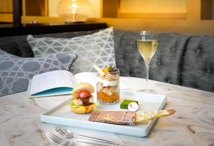 Номер Deluxe, Nagoya Marriott Associa