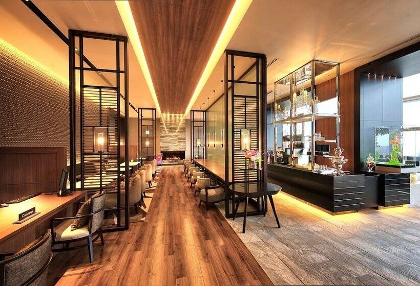 Номер Deluxe, Nagoya Marriott Associa