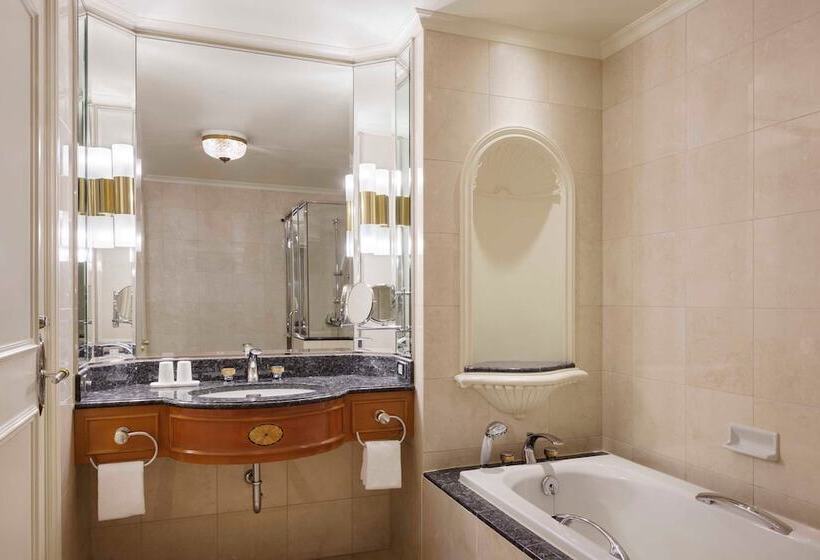 Люкс, Nagoya Marriott Associa