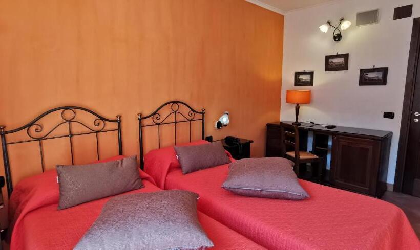 Habitació Estàndard, Neapolis