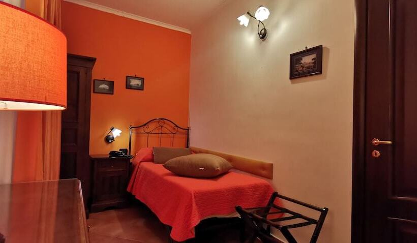 Habitación Estàndard Individual, Neapolis
