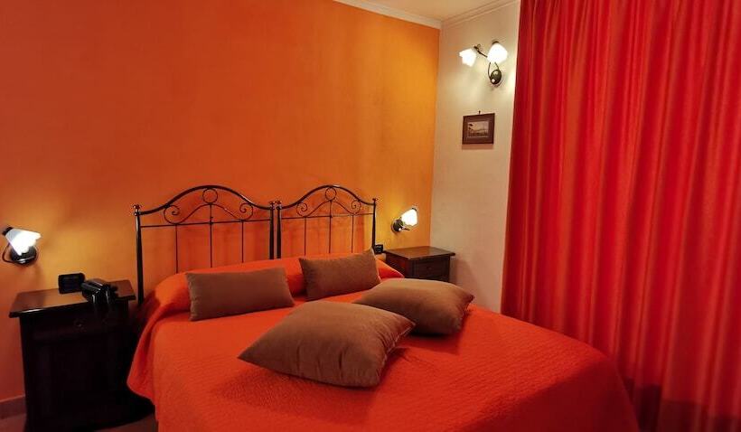 Habitació Estàndard, Neapolis