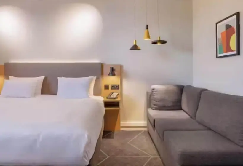 Standard Kolmen Hengen Huone, Holiday Inn The Hague Voorburg, An Ihg