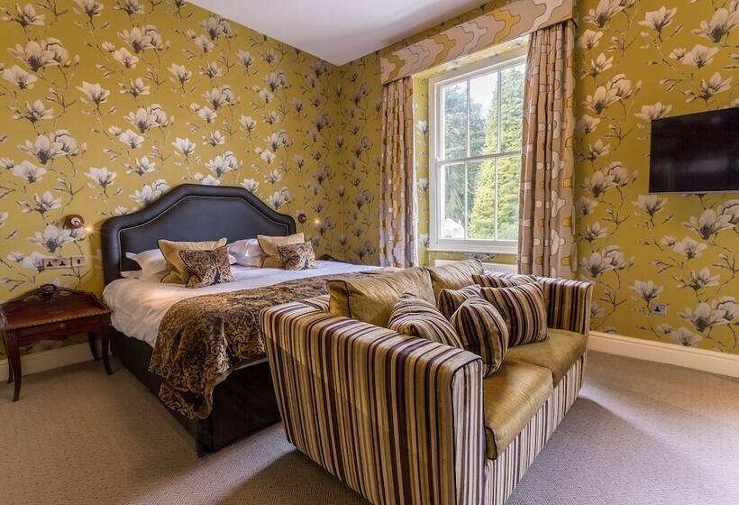 חדר סופריור, Storrs Hall