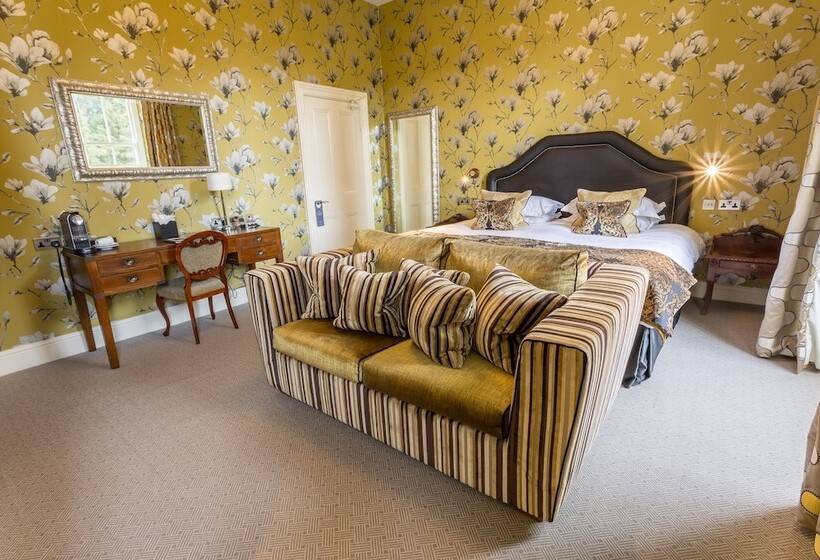 חדר סופריור, Storrs Hall