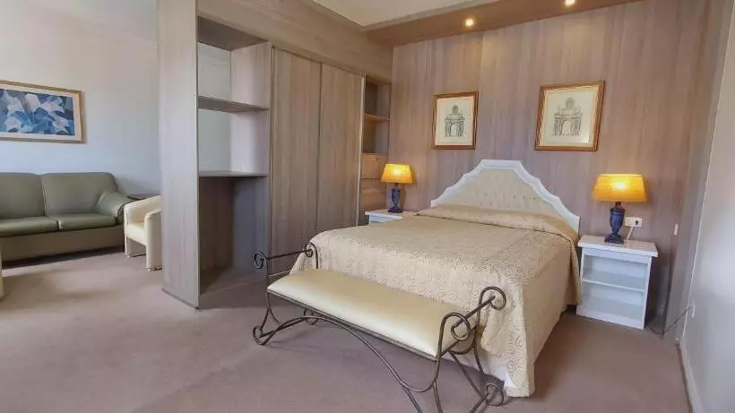 سوییت لوکس, Jandaia Hotel Campo Grande