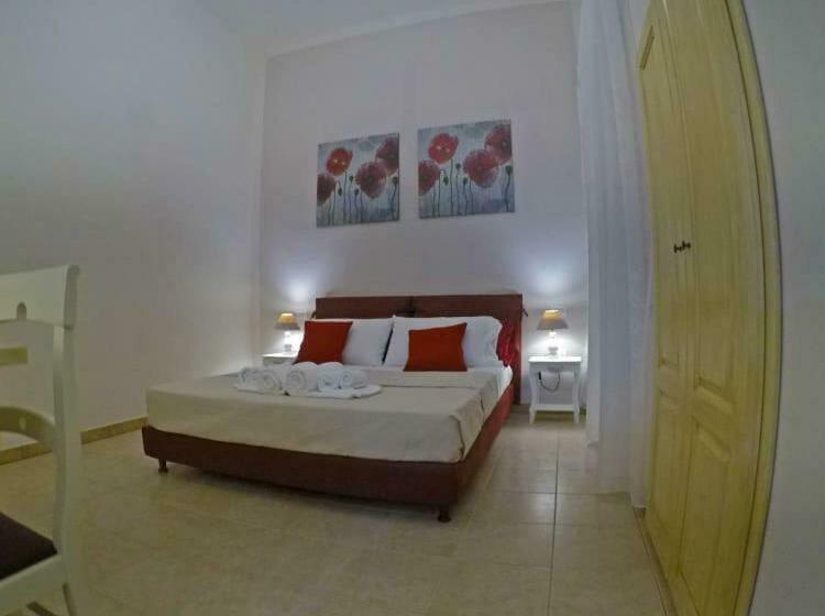 スタンダードルーム, A Casa Tu Zi Melu