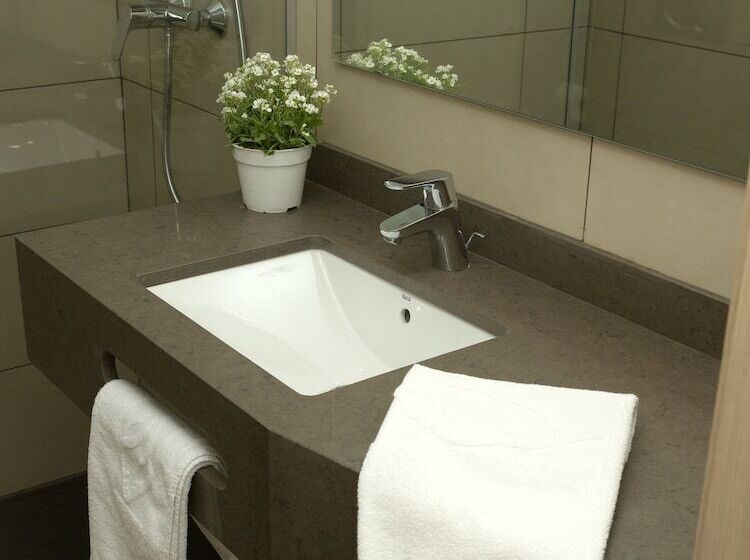 带1个卧室的带海景的公寓, Almirall Apartaments