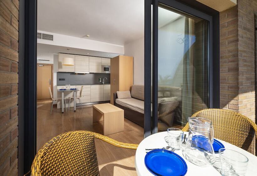 带海景的标准工作室, Almirall Apartaments