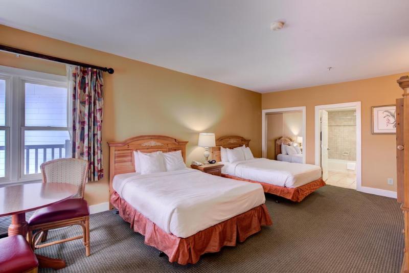 标准工作室, Almirall Apartaments